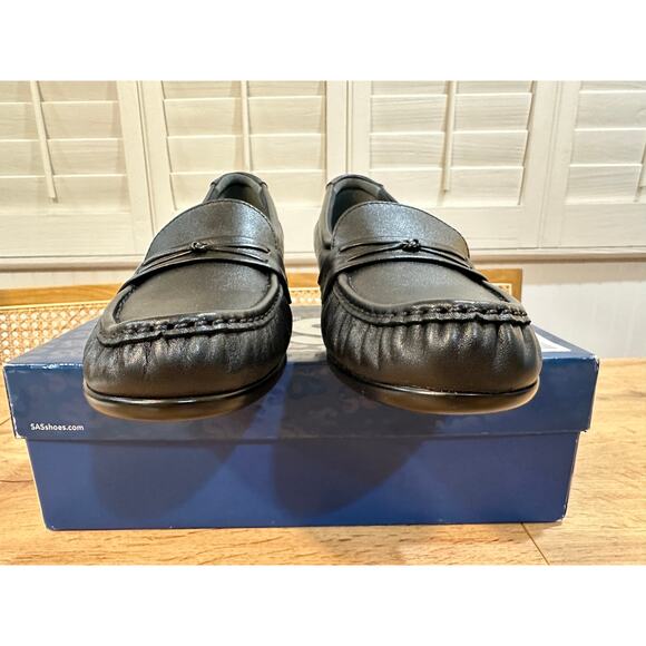 SAS Women's Easier Slip On Loafer Black Leather Size 10 Slim NIB Moccasin Comfy - Picture 6 of 12
